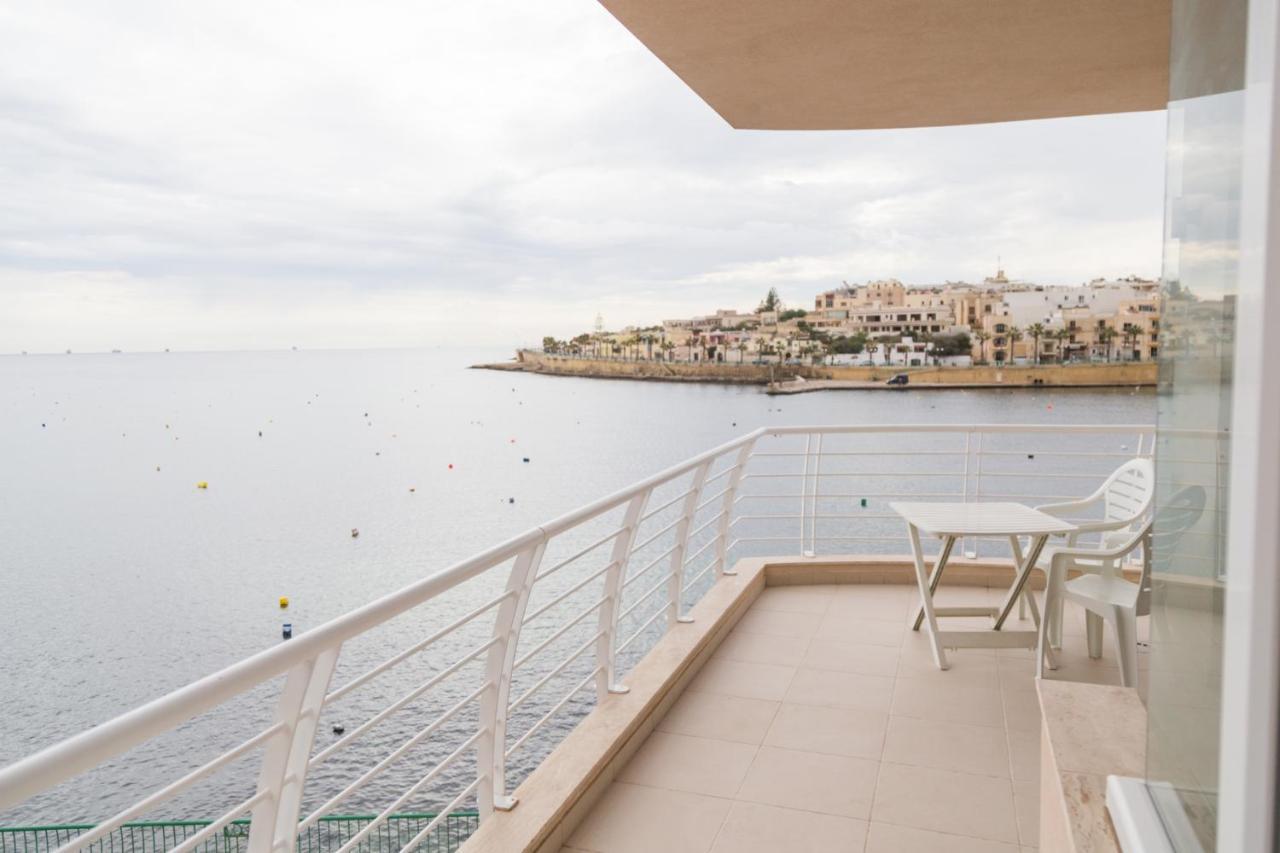 Riviera Holiday Apartments - Seafront - Wifi Marsaskala Bagian luar foto