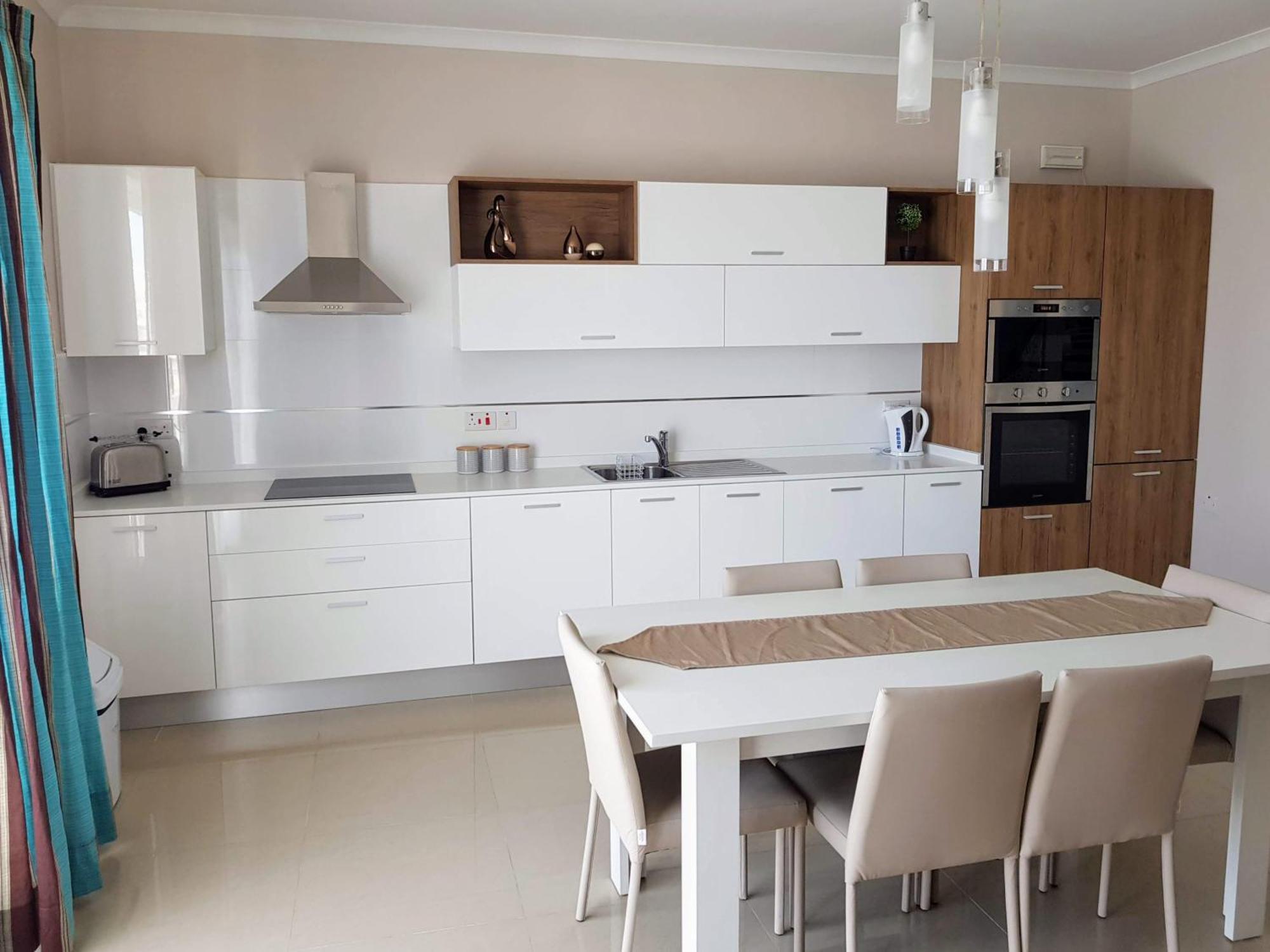 Riviera Holiday Apartments - Seafront - Wifi Marsaskala Bagian luar foto