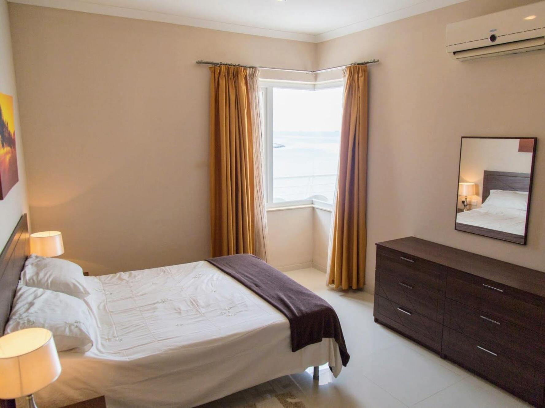 Riviera Holiday Apartments - Seafront - Wifi Marsaskala Ruang foto